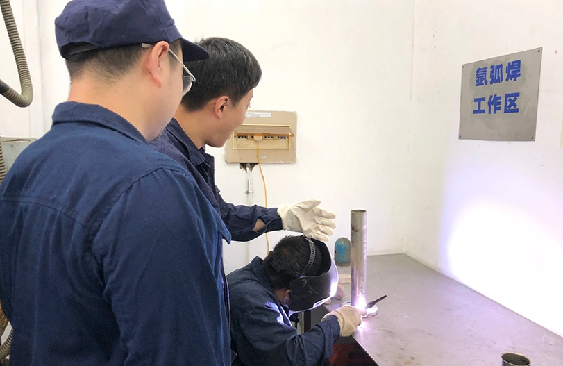 【师带徒活动】“师带徒促成长 凝聚企业正能量”系列报道之旋乐吧spin8六厂“师带徒”活动