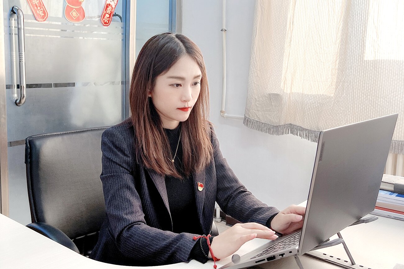 旋乐吧spin8集团国资战队“英雄谱”事迹专栏——中药公司医学与市场部医学经理王丽宇